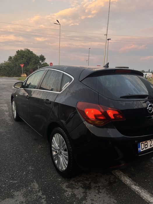 Vand Opel Astra j 1.7 cdti