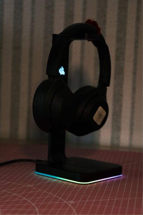 Подставка для гарнитуры Corsair