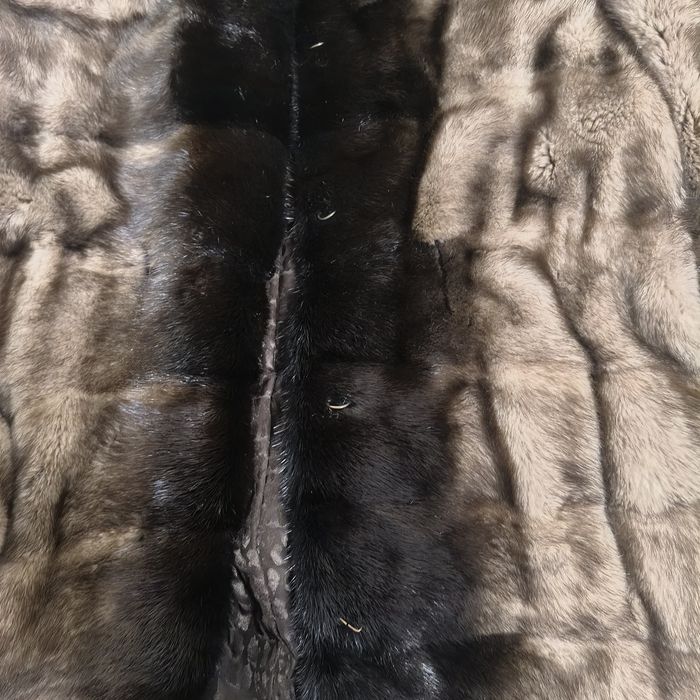 Продам шубу с капюшоном