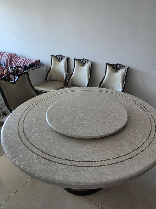 Маса трапезарна с централен въртящ се плот (Lazy Susan) и 6 стола