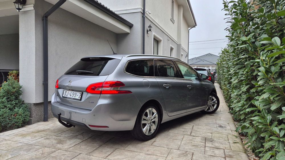 Peugeot-308-Pano-Navi-1.6-Hdi-Euro6-Led-120 Cp-Camera-Climatronic-