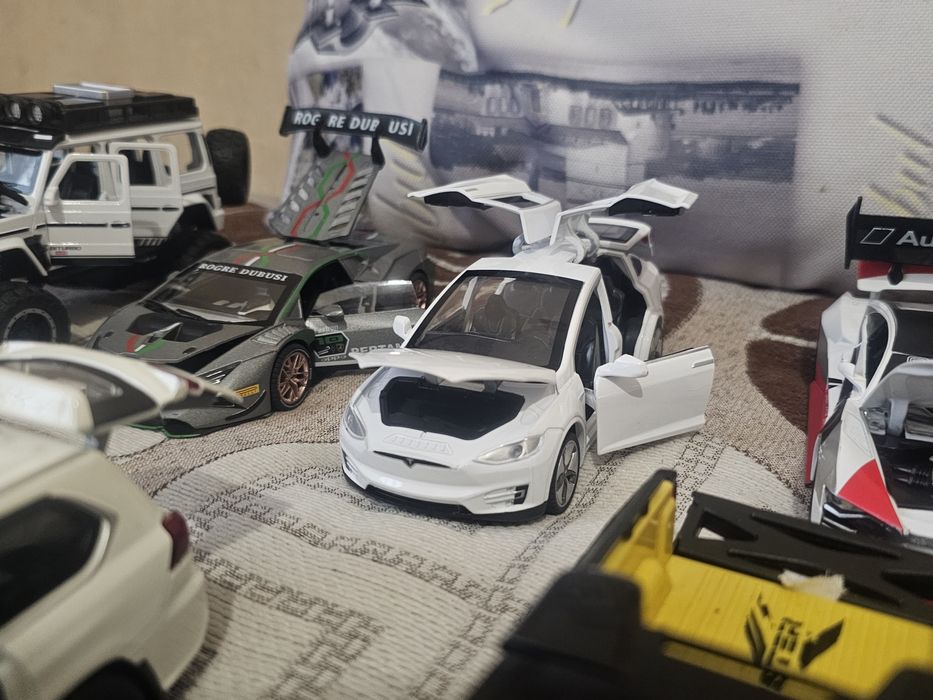 У Машинок все открывается