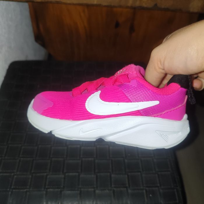 Маратонки за мама и момиче 25 и 40 номер