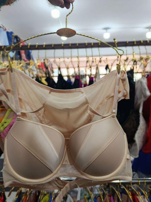 Komplekt ichki kiyimlar