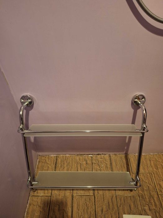 Полка для ванной. Настенная.