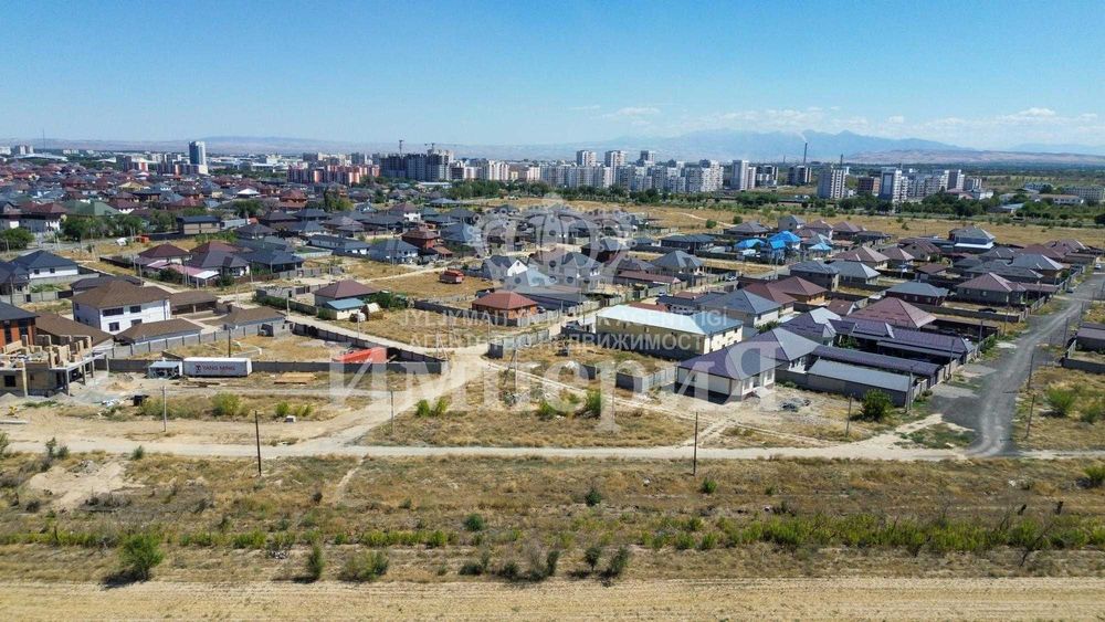 Продается земельный участок в городе