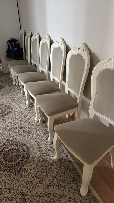 Стулья 7 штук и 2 кресла