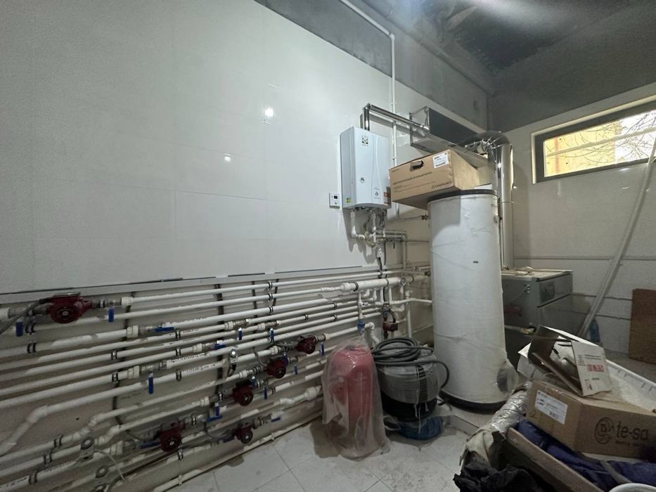 Метро Буюк Ипак Йули, Британская школа Дом 430 кв.м