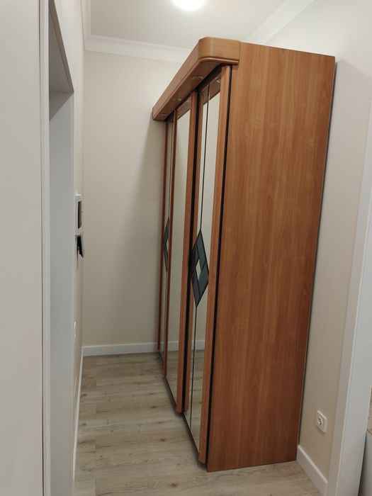 Сборщик мебели. Петли замена. Икея сборка.