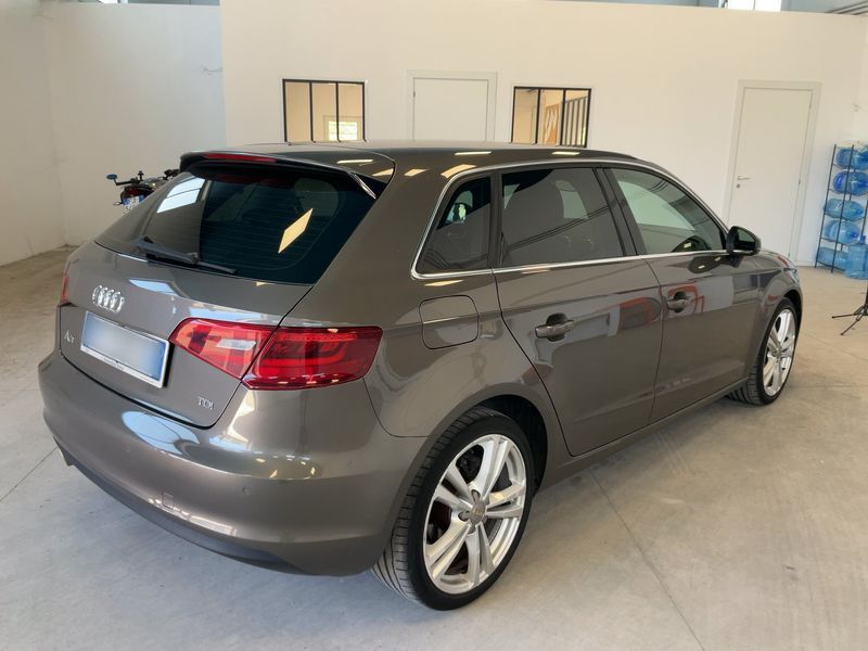Audi A3 Sportback 1.6 TDI Ambiente 2015