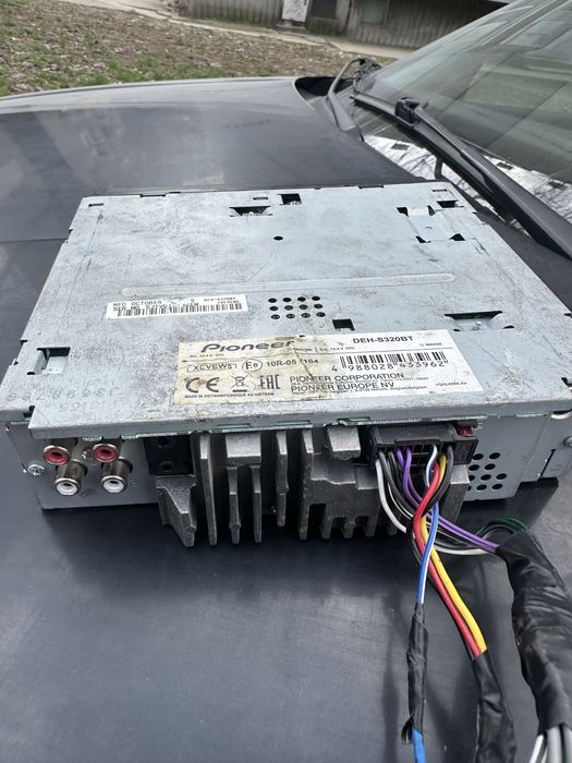 Alpine Ute-72 BT  Pioneer Deh S320bt