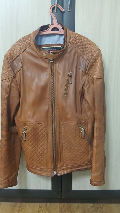 кожаная куртка ZARA  L 48-50 размер