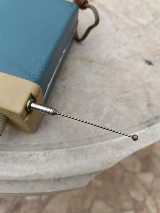 Ретро транзистор "Akkord" УКВ