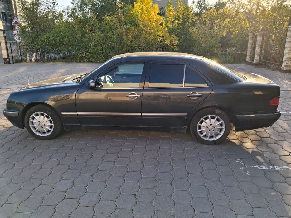 Продаётся а/м мерседес w210, 2,8л,1999г.