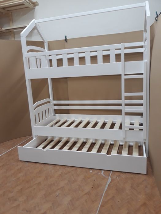 TRANSPORT GRATUIT.Pat etajat cod 2501