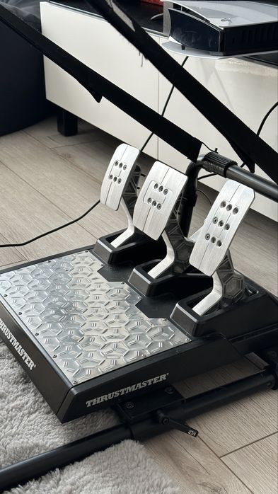 Thrustmaster T-GT II + T-LCM