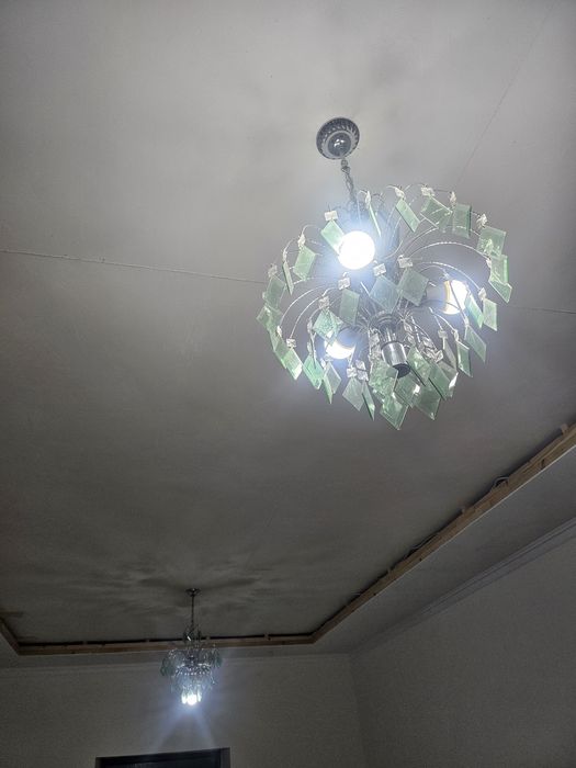 2 ta Eshik sotiladi 2,15×1,15.    2.22×100