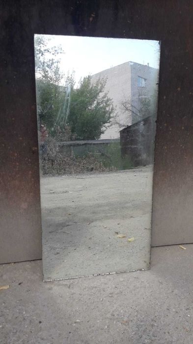 Продам зеркало 90*45  Район 1000 мелочей.