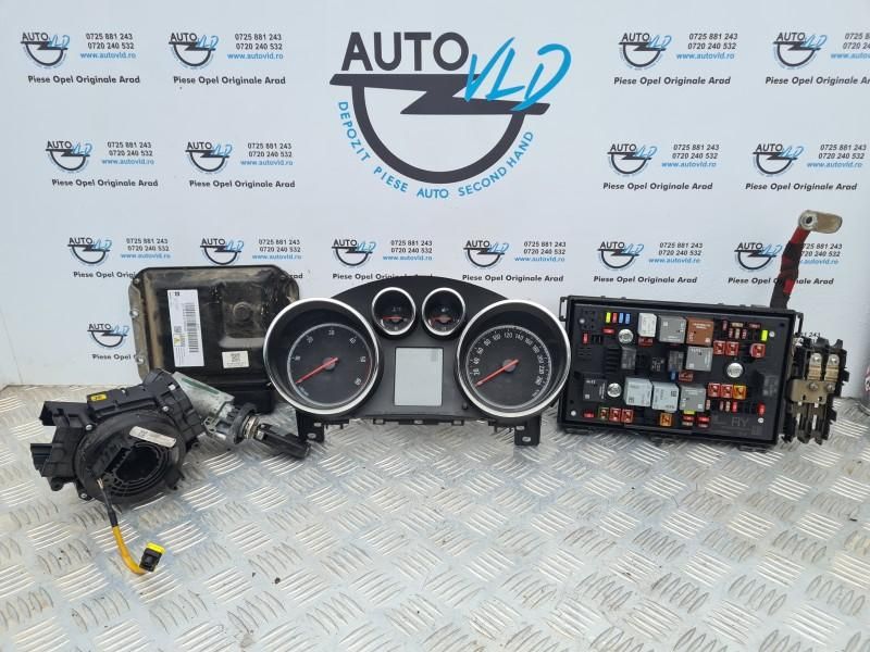 Kit pornire complet Opel Astra J alb Y40R 1.7 cdti 92 kw A17DTR