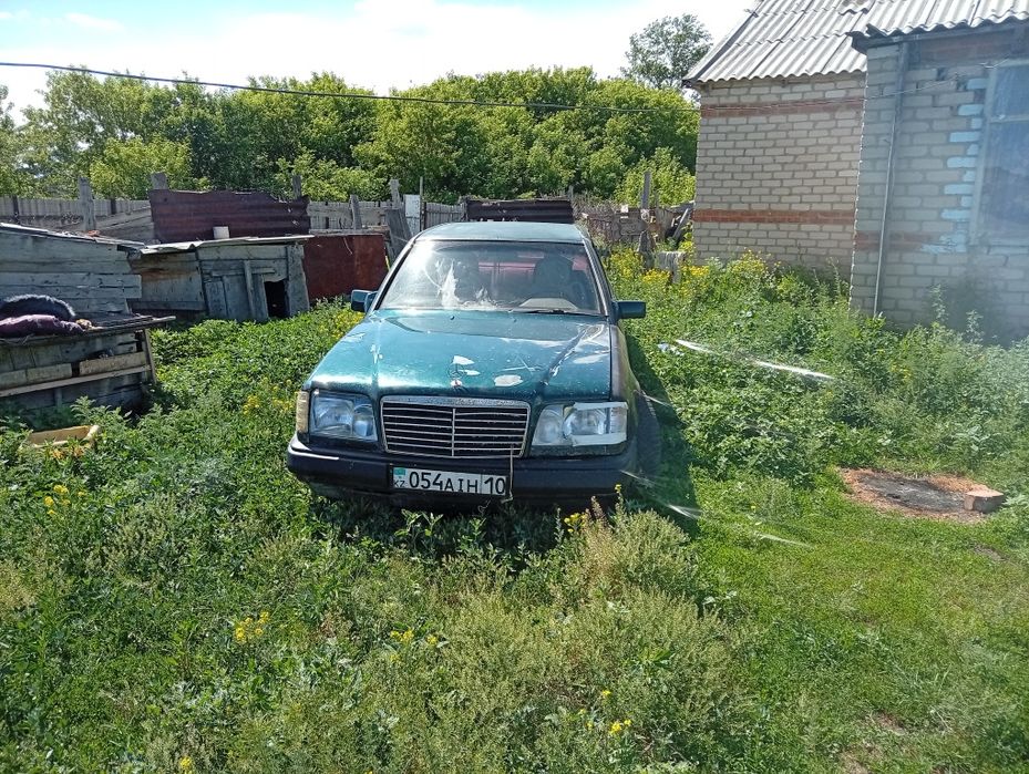 Продам Мерседес 124