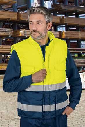 Vesta cu banda reflectorizanta