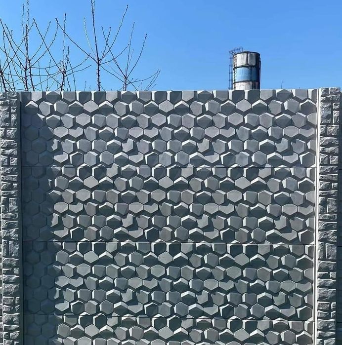 Gard din placi prefabricate de beton