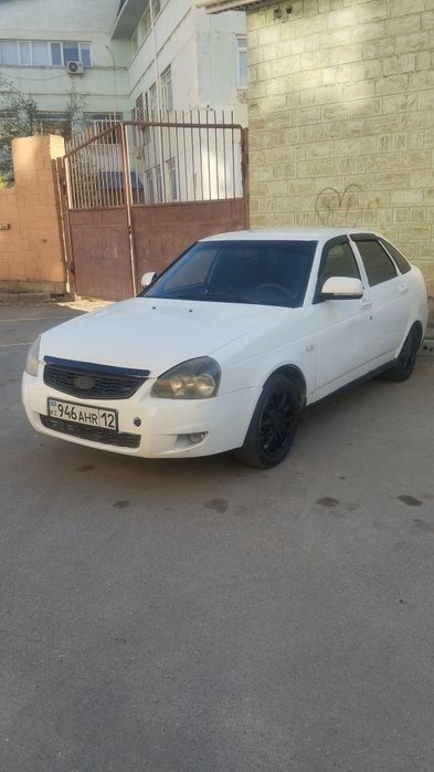 Автомобиль приора хэтчбек