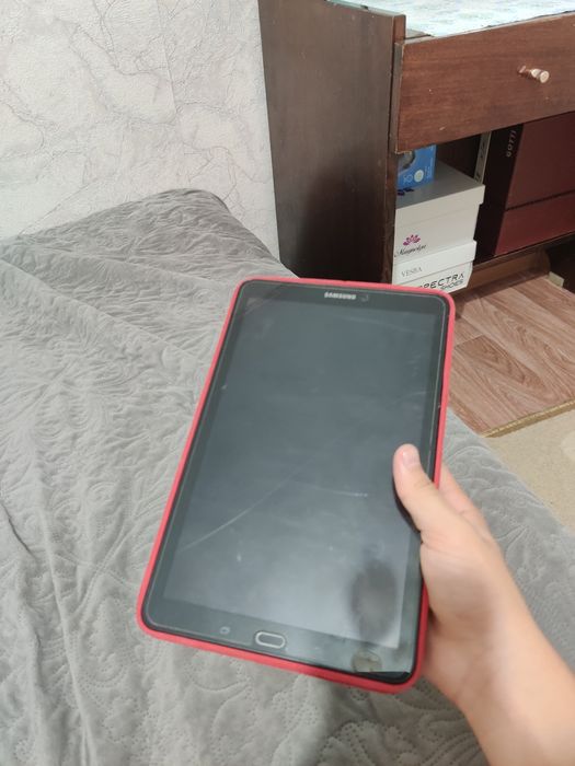 продам на запчасти  Samsung Galaxy tab