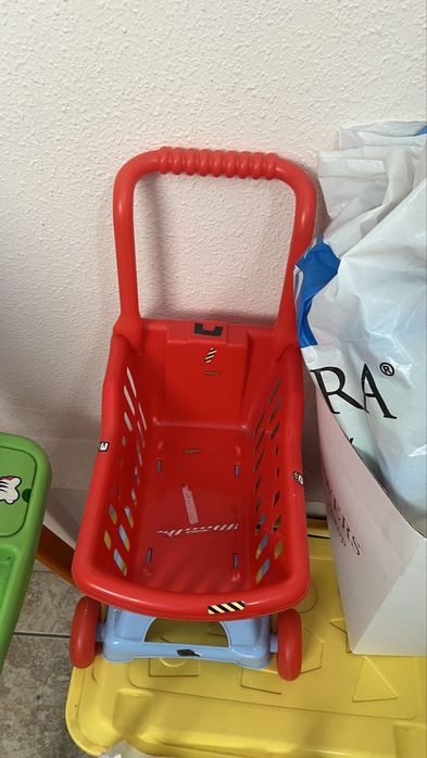 Разные детские игрушки
