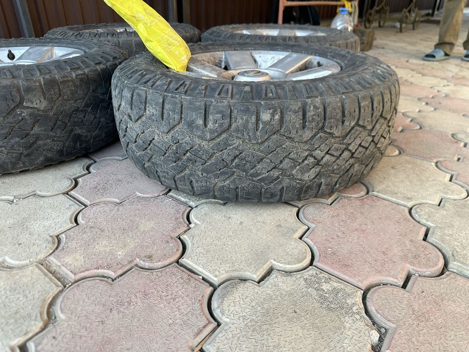 Диски с резиной на джип 6х139.7