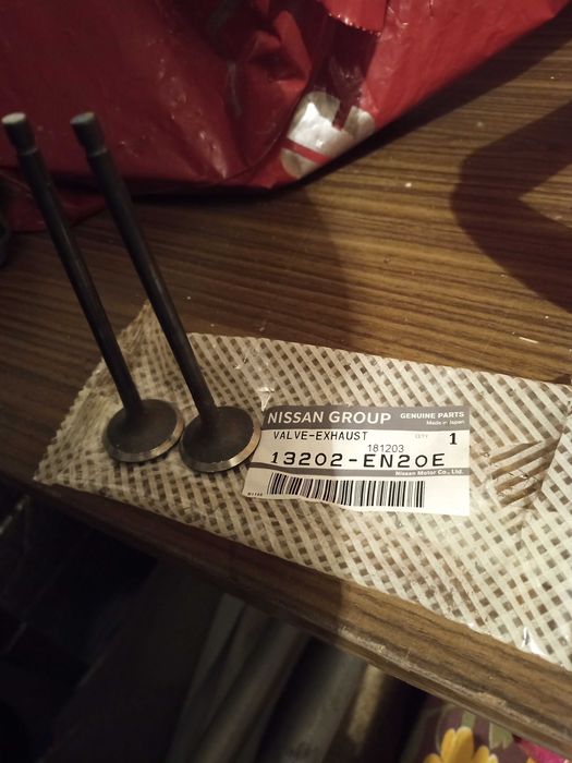 Оригинални изпускателни клапани за Nissan Qashqai J10 OEM 13202-EN20E