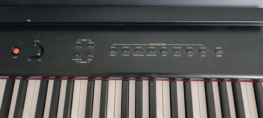 Продам цифровое пианино