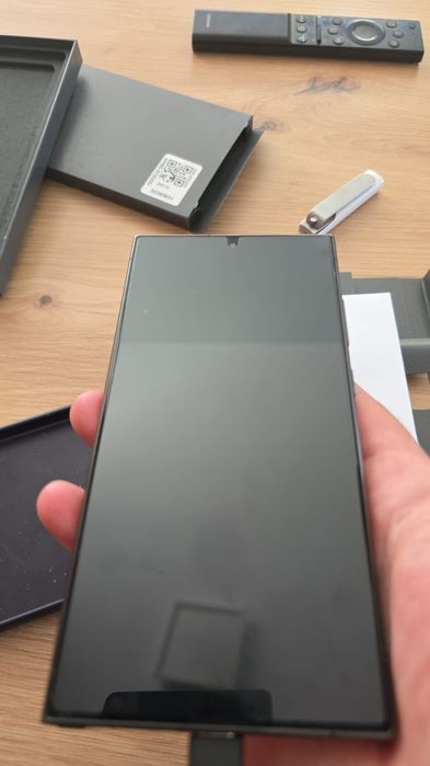 Vand S 24 ultra varianta cu 5G +