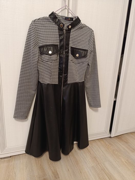 Платья, юбки 40-42 размер