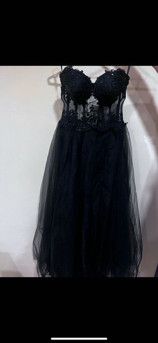 БУТИКОВА Абитуриентска черна рокля