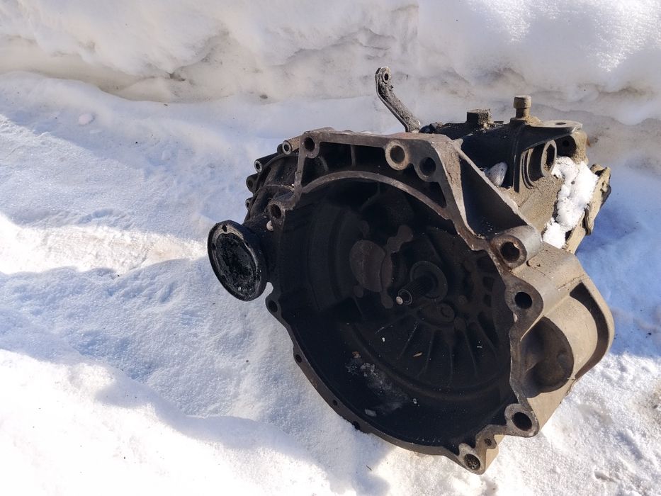 Продам коробку гольф 3