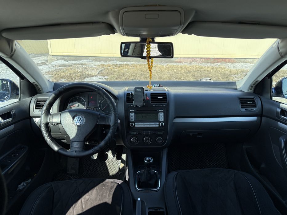 Продам jetta 5 поколение