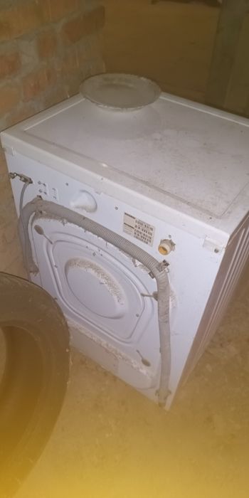 Продам стиральную машину