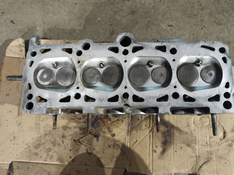 Продам головки 1.8 об