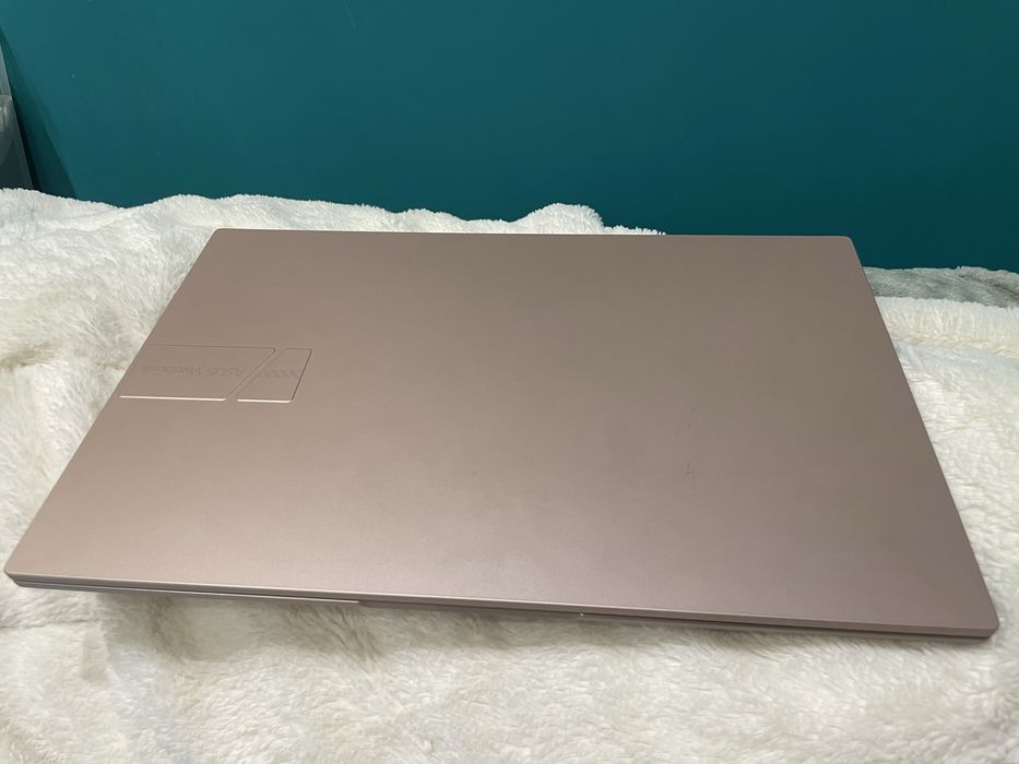 Лаптоп ASUS Vivobook 15 Core i3 13th Gen