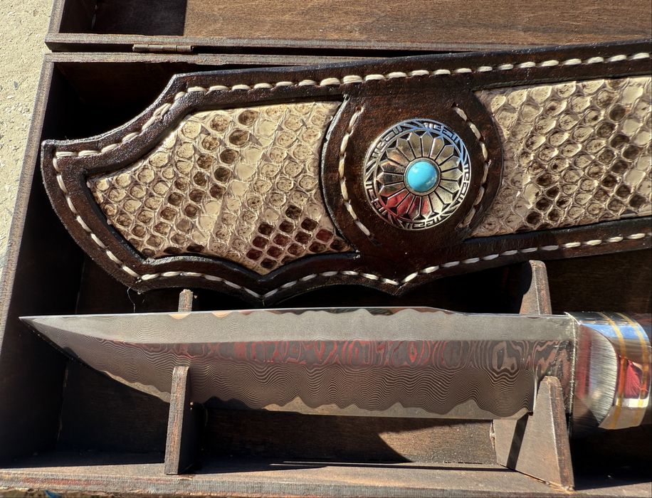 Ръчно изработен ловен нож