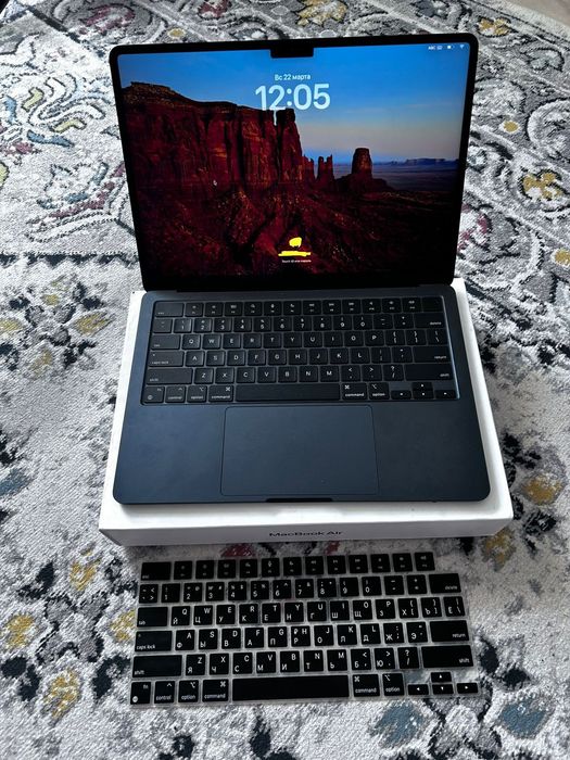 Макбук Эйр 13,6 м2, 2022 8гб 256гб