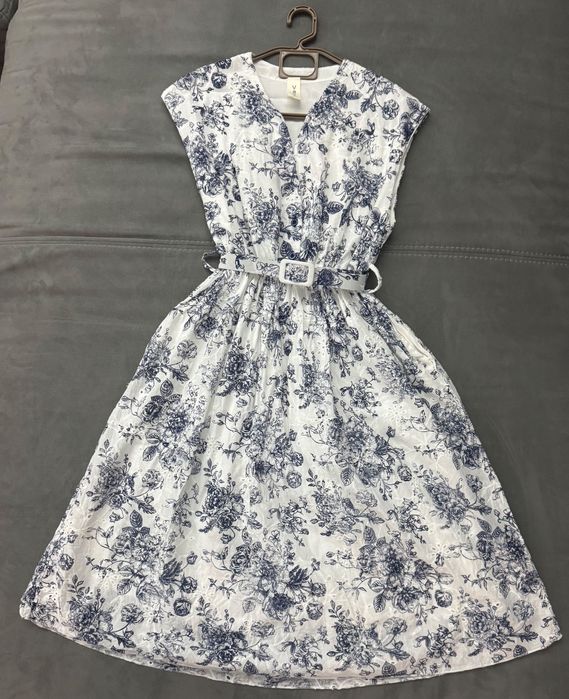 Дамски рокли - М