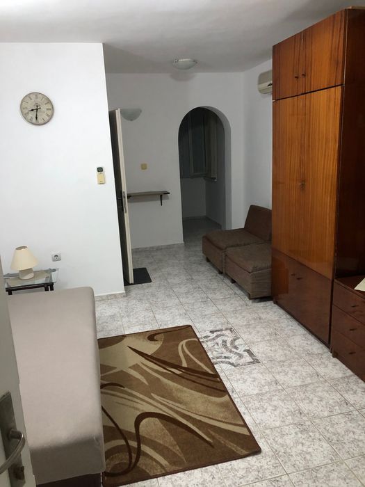 Дава се под наем Едностаен апартамент в Варна, Кайсиева градина - 38 кв.м за 204 € - Снимка #1