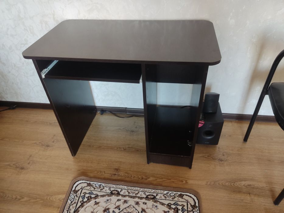 Компьютернвй стол идеалный