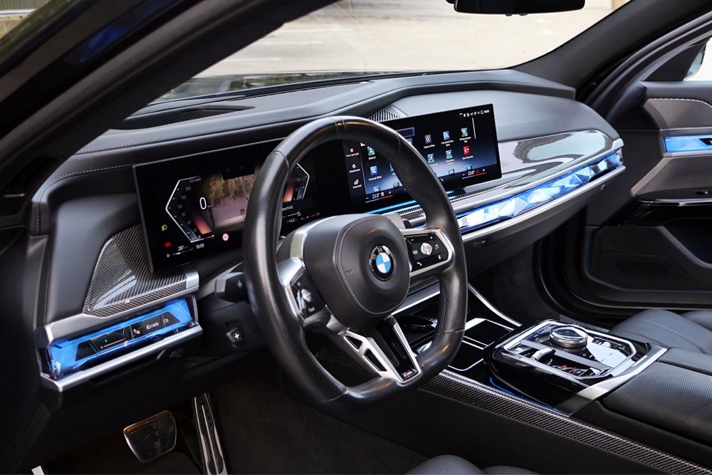 BMW 740D X- Drive 299cp/ Mild Hibrid/ Sky Lounge/ Bowers/Ionic Glow