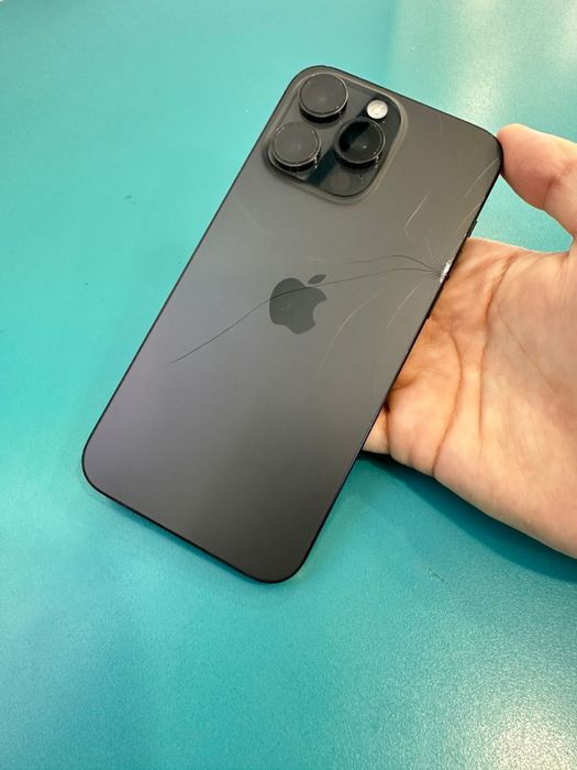 Продам iphone 15 Pro max 256gb 87% akb ( E-sim )