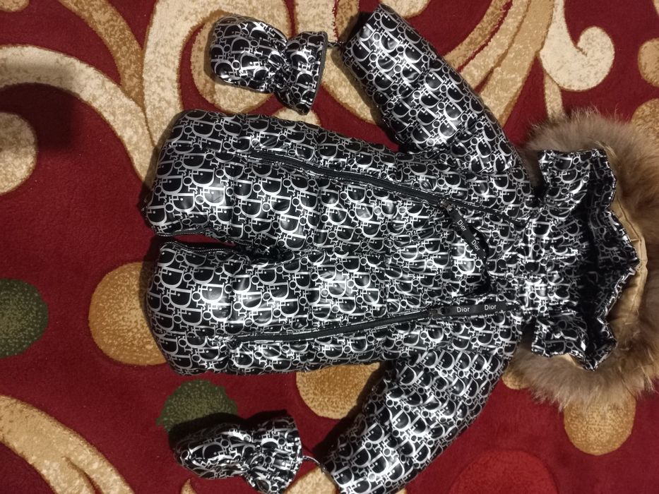 Продам комбинезон,  Состояние отличное!