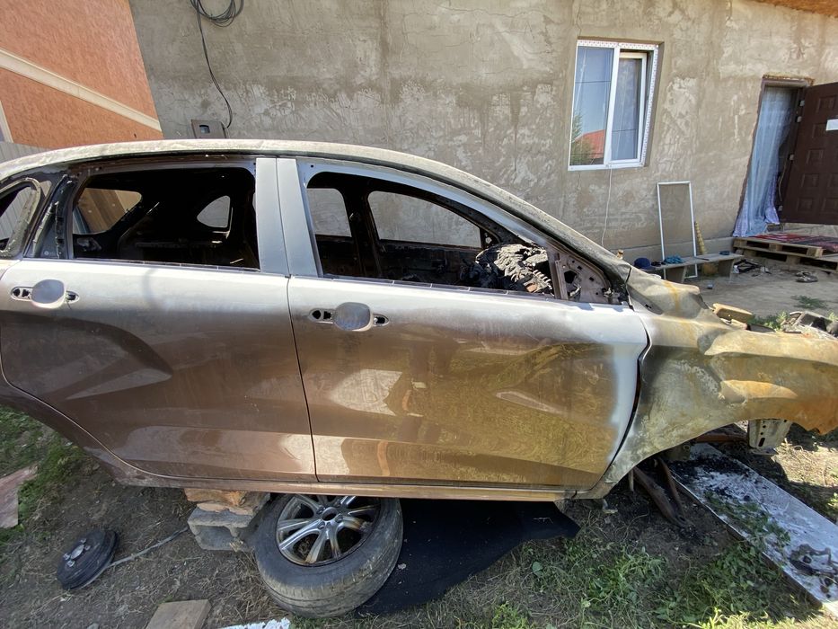 x ray lada лада икс рей