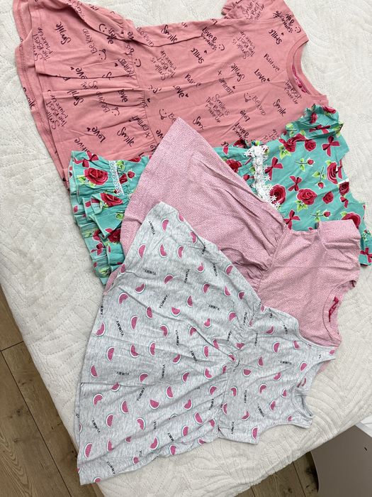 Продам детские платья